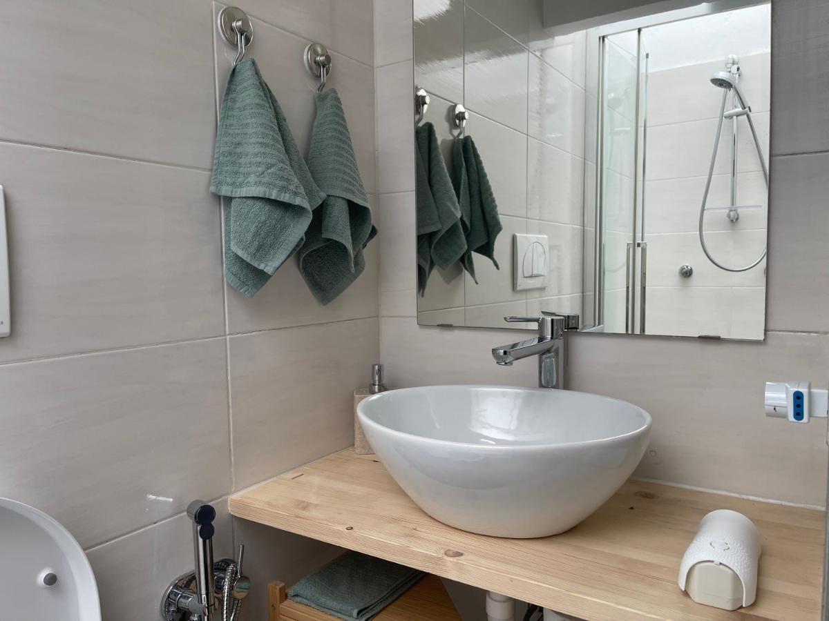 Mansarda Di Nolo-Mm Pasteur-Red Line Apartment Милано Екстериор снимка