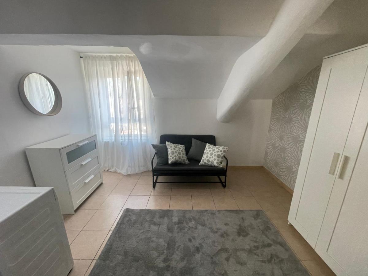 Mansarda Di Nolo-Mm Pasteur-Red Line Apartment Милано Екстериор снимка